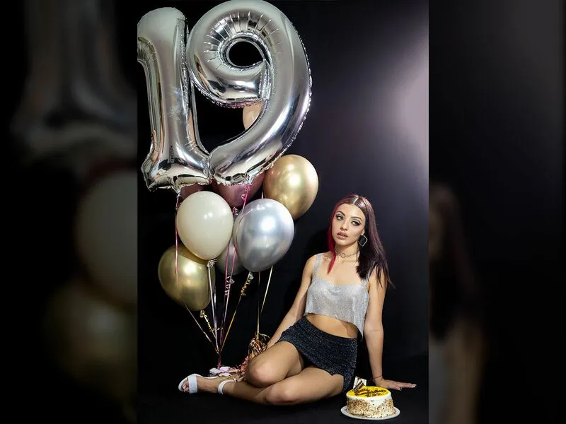 Live sex webcam photo for IsiSmith #3671097