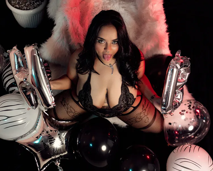 Live sex webcam photo for DominnaOlsen #3598064