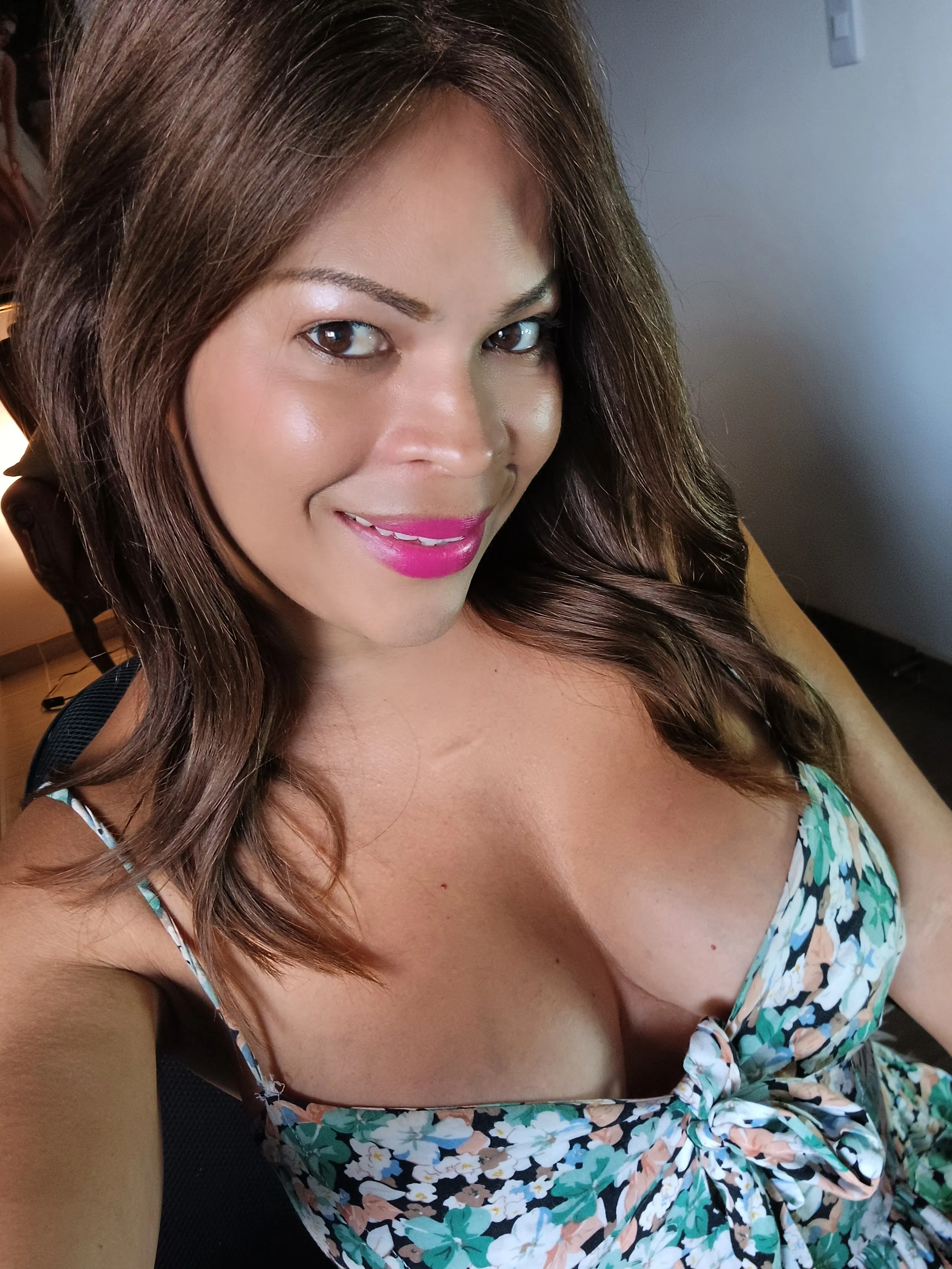Live sex webcam photo for roxaneered #8518117