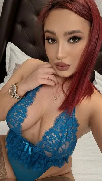 Live sex webcam photo for EmyHilton #3739850