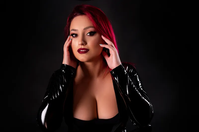Live sex webcam photo for EmyHilton #2866653