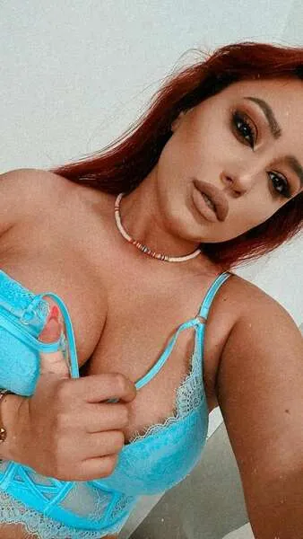 Live sex webcam photo for EmyHilton #5411625