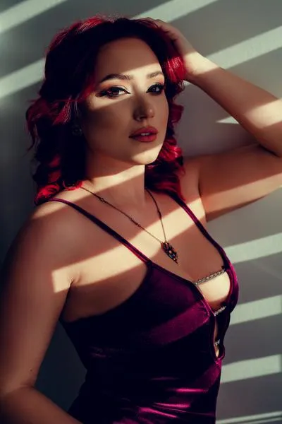 Live sex webcam photo for EmyHilton #3026045