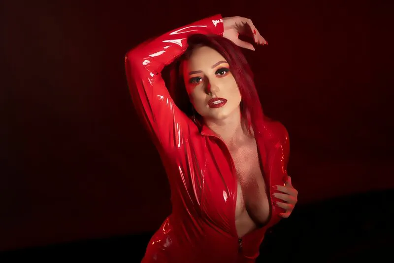 Live sex webcam photo for EmyHilton #3621735