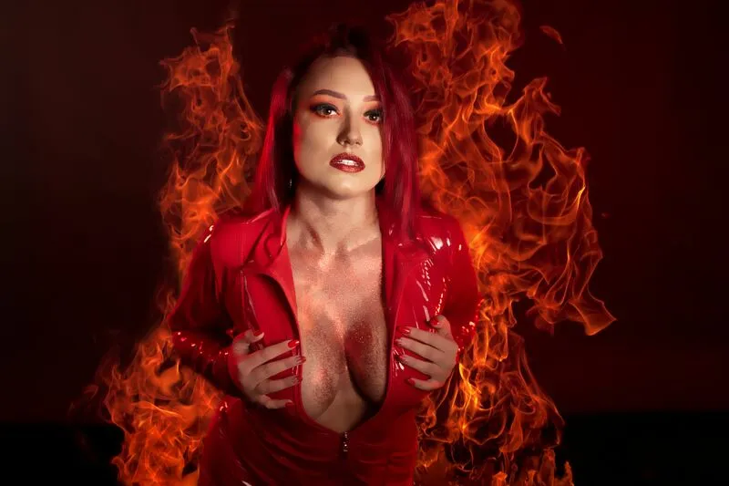 Live sex webcam photo for EmyHilton #3621733