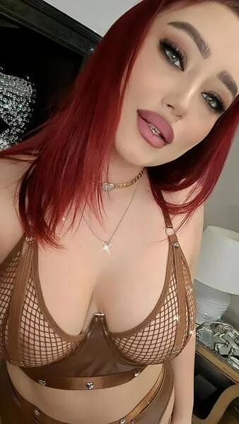 Live sex webcam photo for EmyHilton #4049893