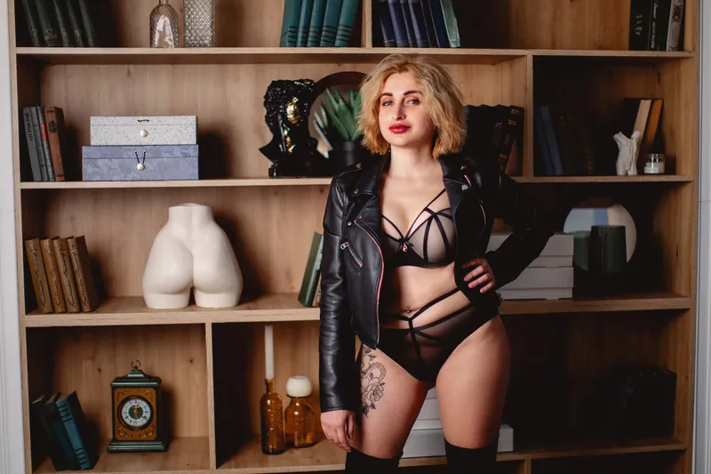 Live sex webcam photo for MaeveLeen #3306518