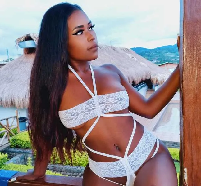 Live sex webcam photo for AmberEbonyy #3292645