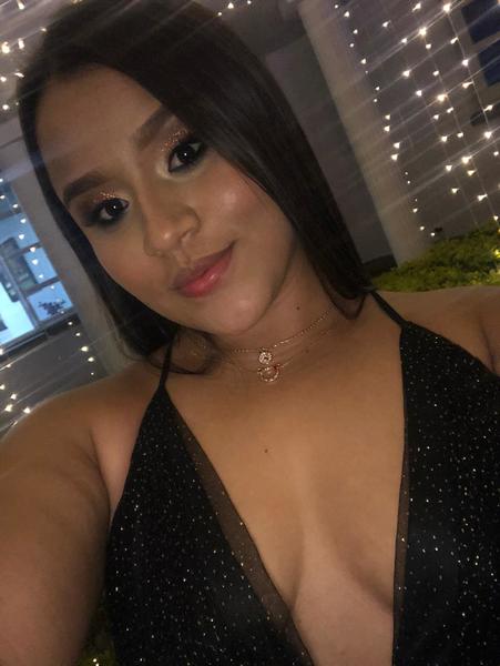 Live sex webcam photo for ElaBourn #2906179