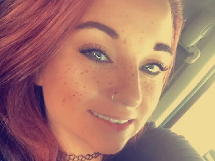 Live sex webcam photo for HollyBaaby #3097312