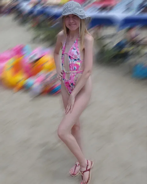 Live sex webcam photo for DannyCoxx #3459402