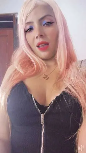 Live sex webcam photo for IvyBondy #3151794