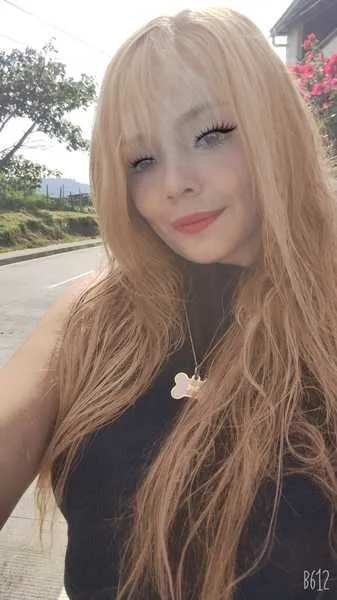 Live sex webcam photo for IvyBondy #3151789