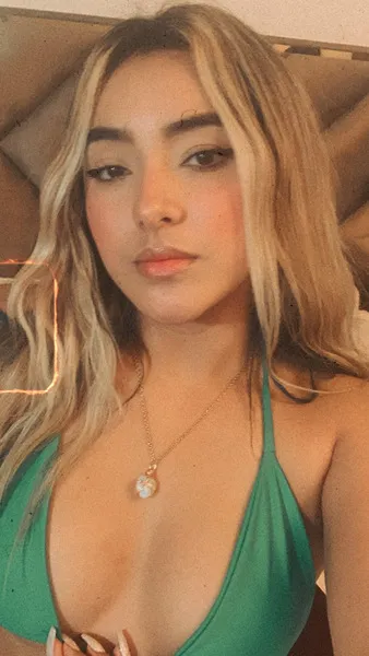 Live sex webcam photo for KathPalmer #6047524