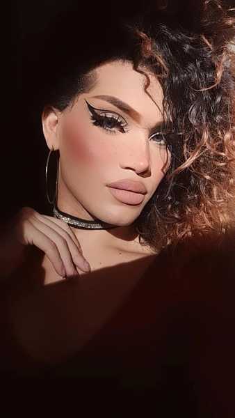 Live sex webcam photo for SexyCharlottets #3467709