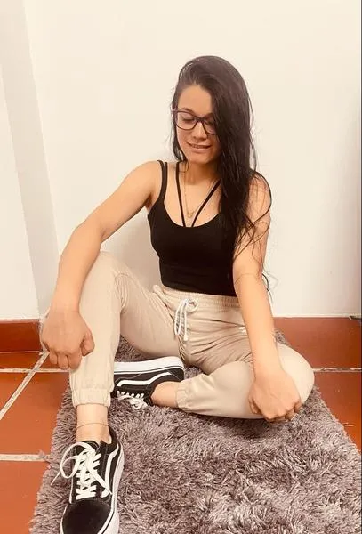 Live sex webcam photo for susanamart #2983088