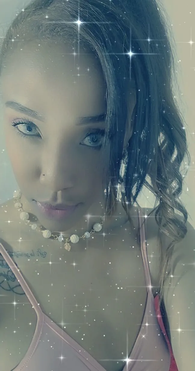 Live sex webcam photo for DulceLorraine #7132177