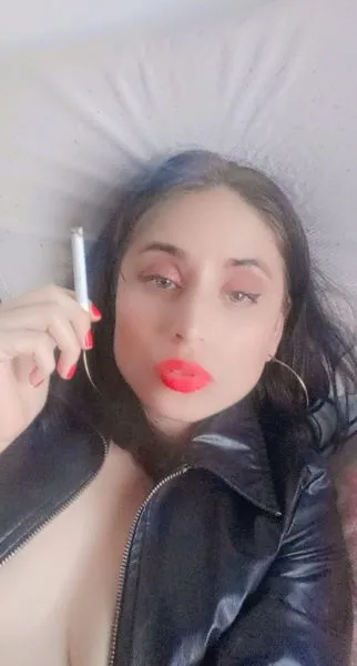 Live sex webcam photo for lisacarteer18 #3425916