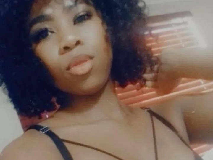 Live sex webcam photo for SexyFierceBabe #2944836