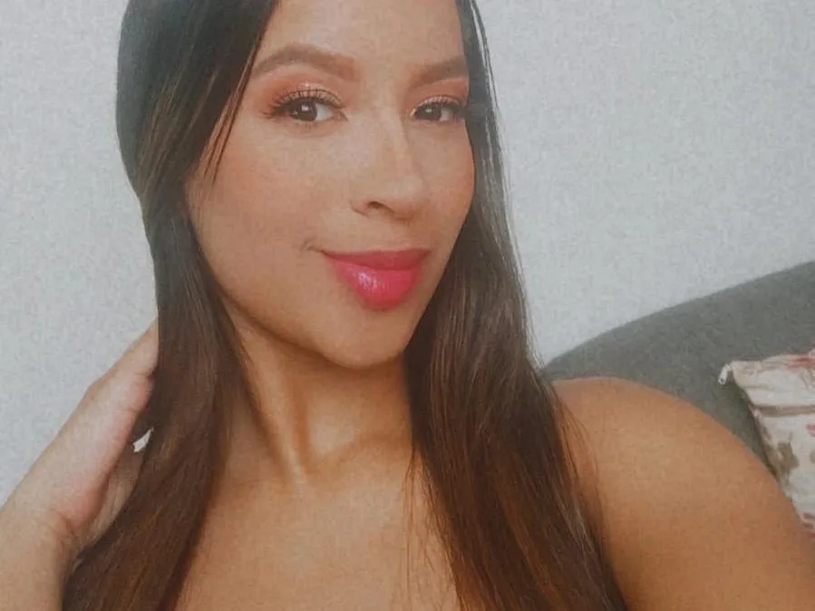 Live sex webcam photo for celestexxx69 #3939966