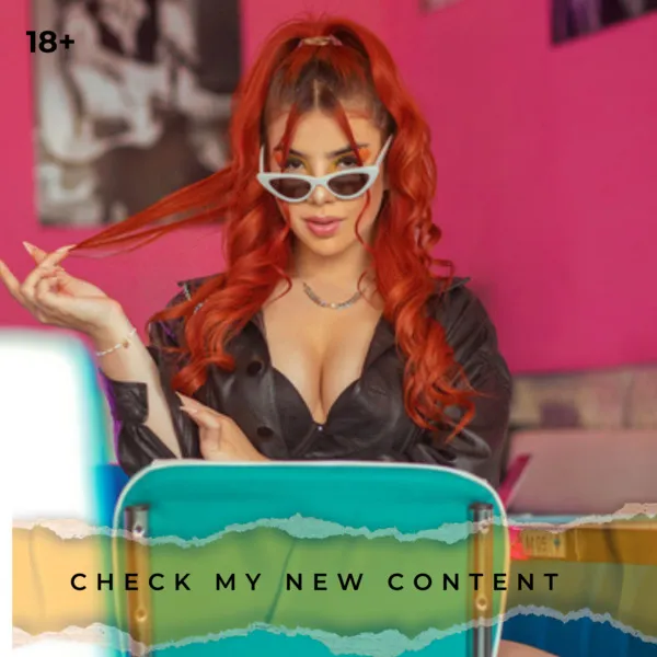 Live sex webcam photo for SophieMolins #3244288