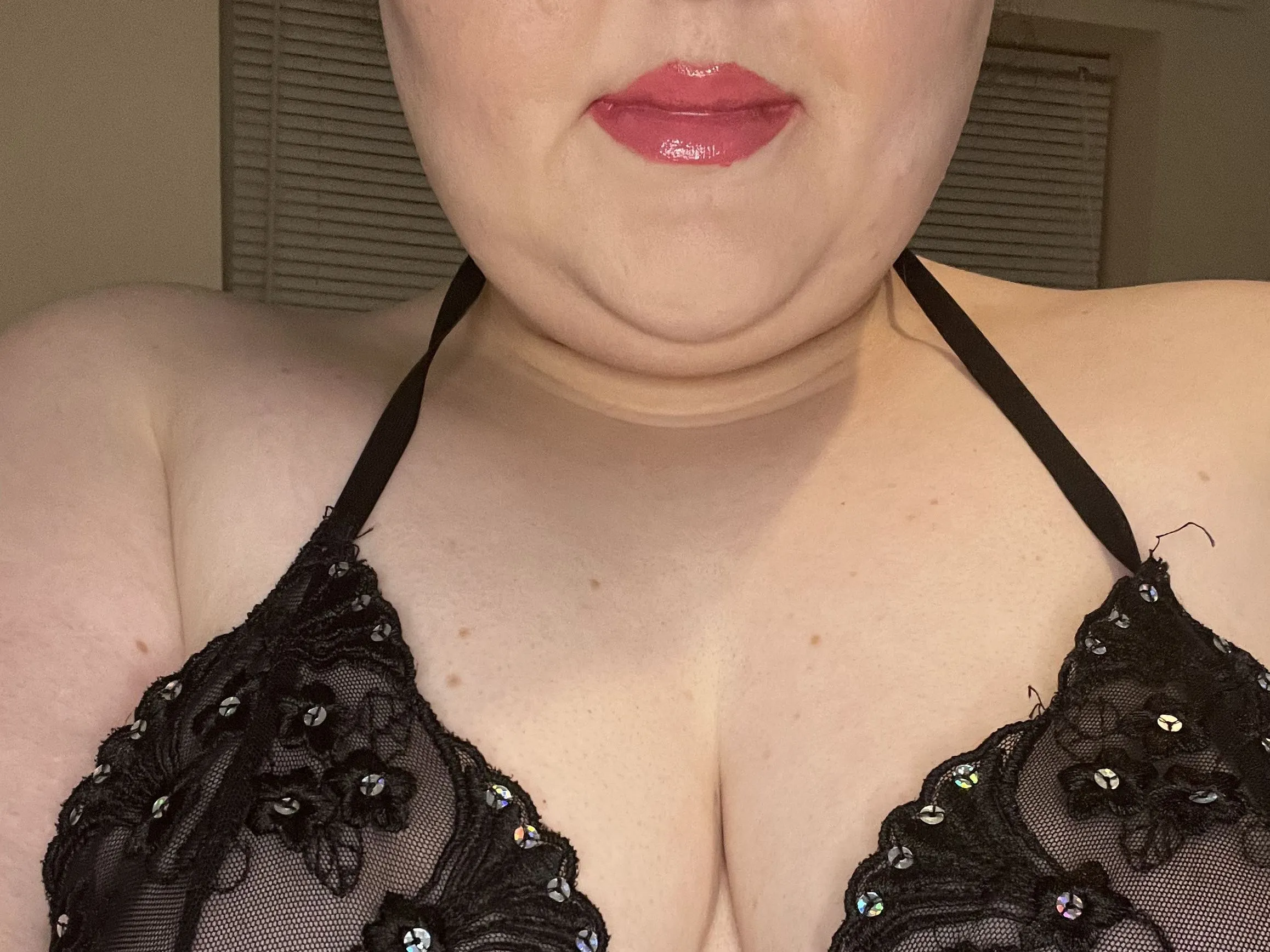 Live sex webcam photo for CurvyBustyAli #2978718