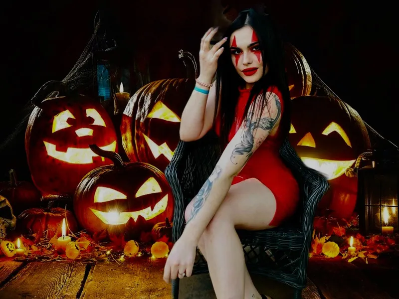 Live sex webcam photo for MiiaRoss #3650770