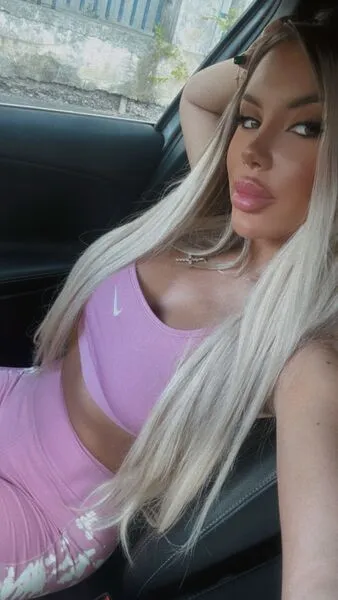 Live sex webcam photo for IvyRubens #7824100