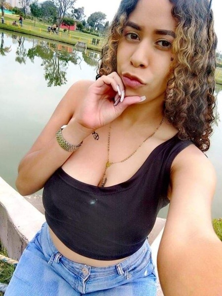 Live sex webcam photo for MolyAnal #2936734