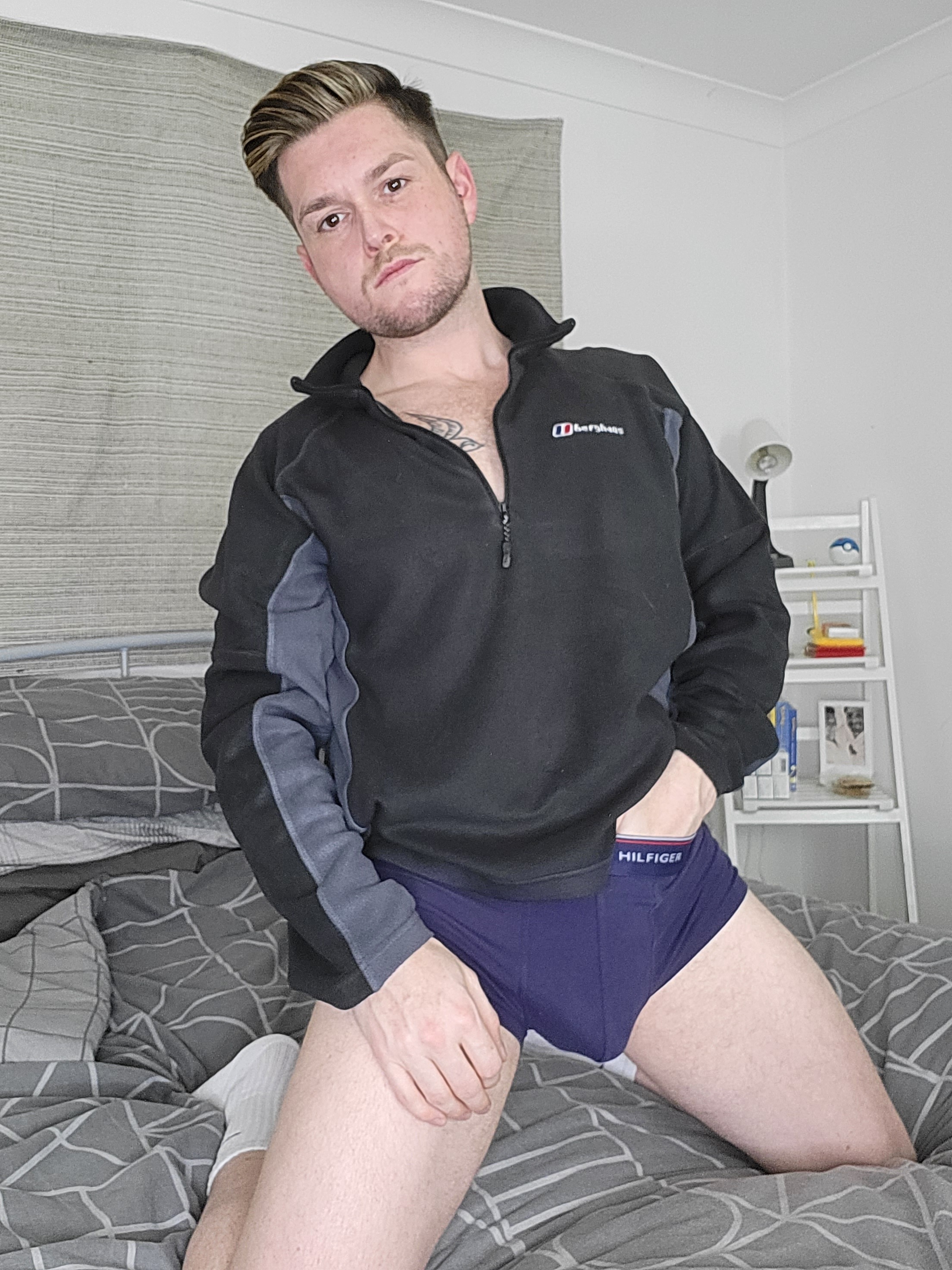 Live sex webcam photo for Twotwinkhusbands #7277987