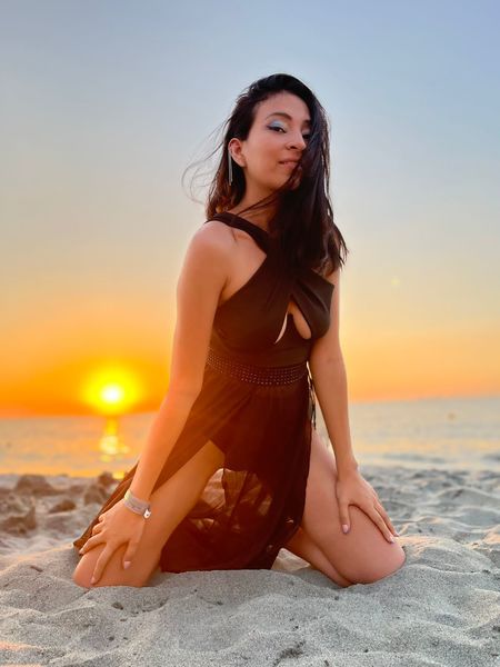 Live sex webcam photo for RoxaneMaddiosson #3138411