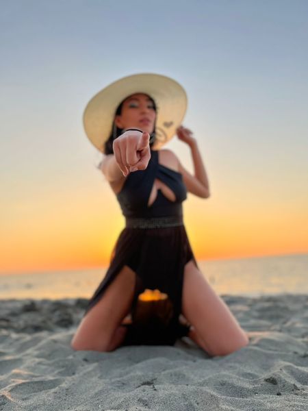 Live sex webcam photo for RoxaneMaddiosson #3138401