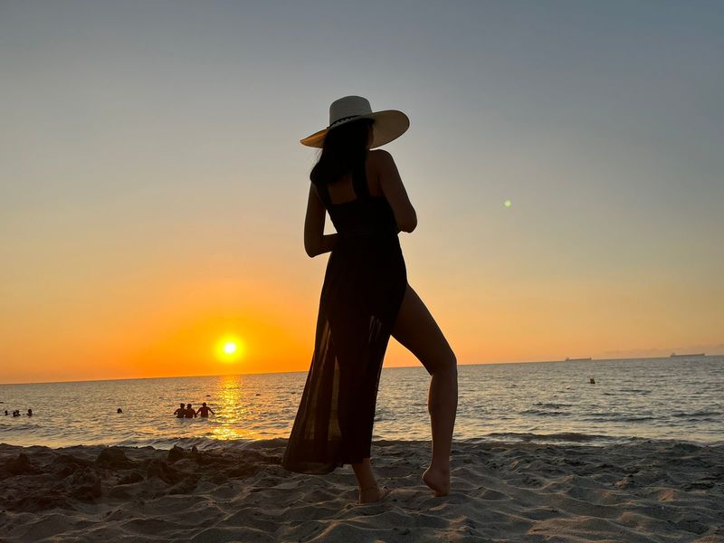 Live sex webcam photo for RoxaneMaddiosson #3138403