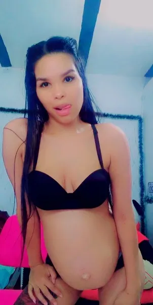 Live sex webcam photo for NatashaKellyy #3127971