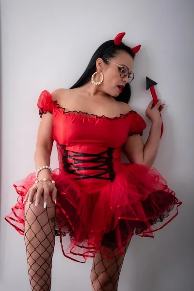 Live sex webcam photo for VictoriaGarnier #6116608