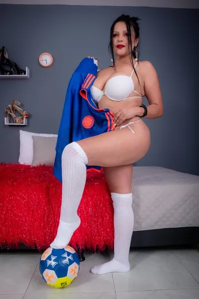 Live sex webcam photo for VictoriaGarnier #6116634