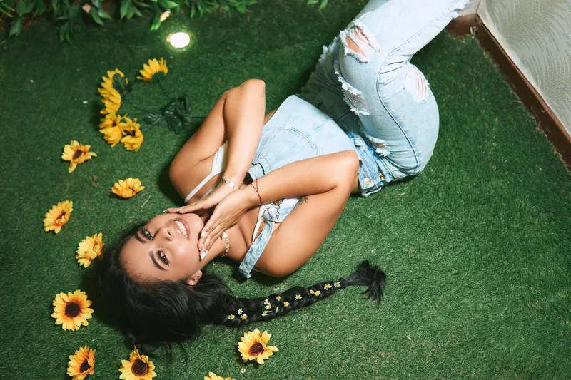 Live sex webcam photo for Renattaa29 #3228105