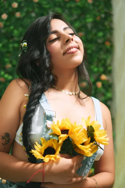 Live sex webcam photo for Renattaa29 #3228101