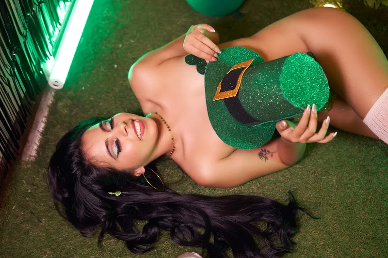 Live sex webcam photo for Renattaa29 #3096461