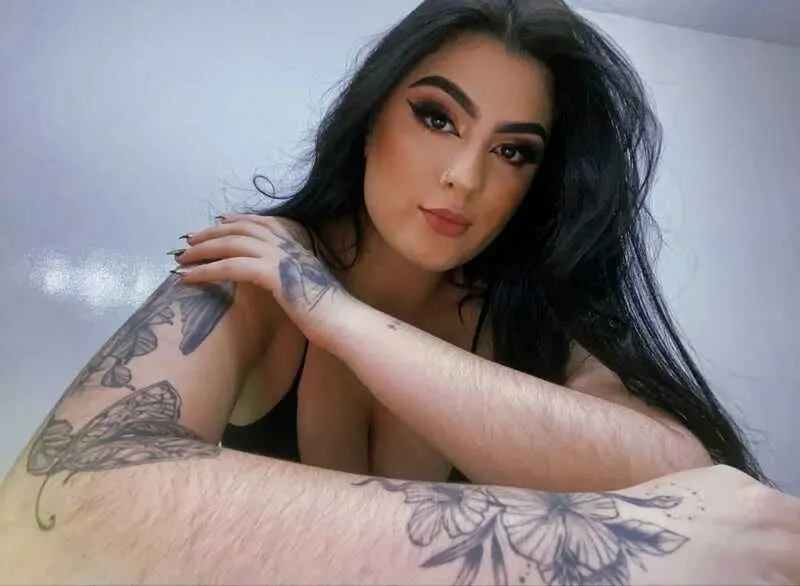 Live sex webcam photo for IrisBroown #5324304