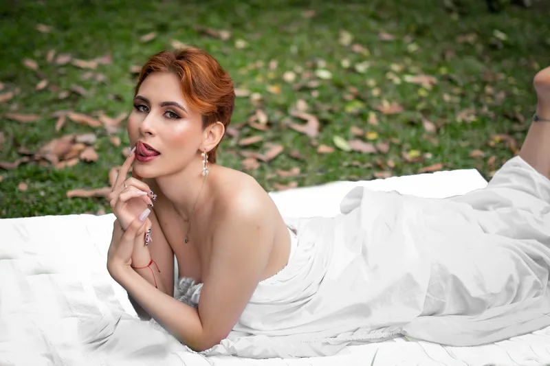 Live sex webcam photo for Rouxane #3139817