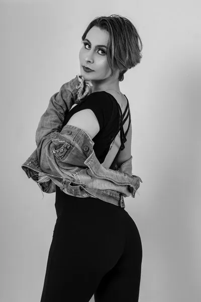 Live sex webcam photo for Rouxane #3720309