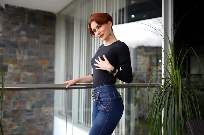 Live sex webcam photo for Rouxane #3459244