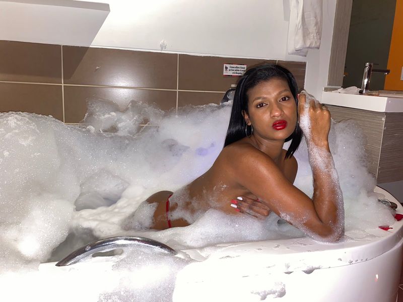 Live sex webcam photo for LanaJensen #3110040