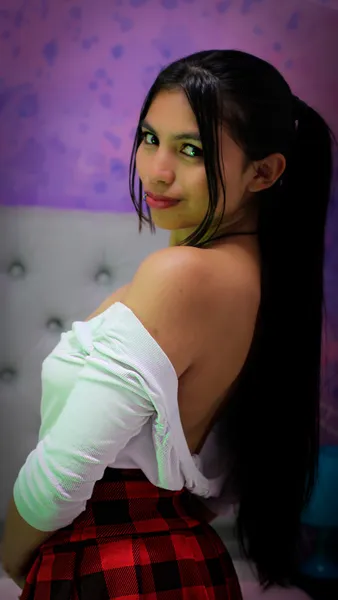 Live sex webcam photo for SamVilla #3348764