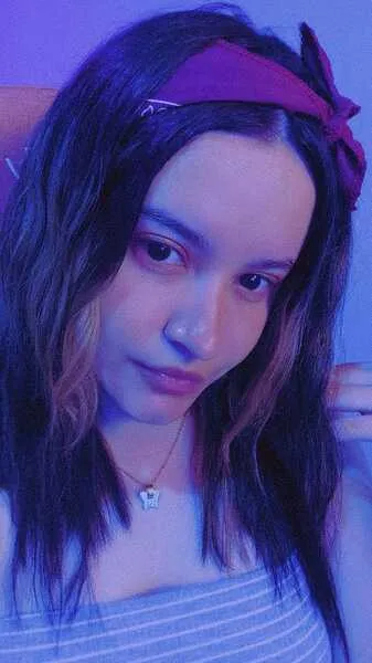 Live sex webcam photo for Liaarizzo #5410452