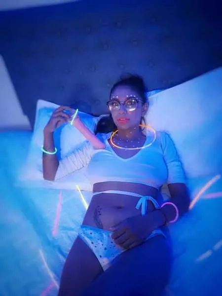 Live sex webcam photo for NohaSpencer #3021365