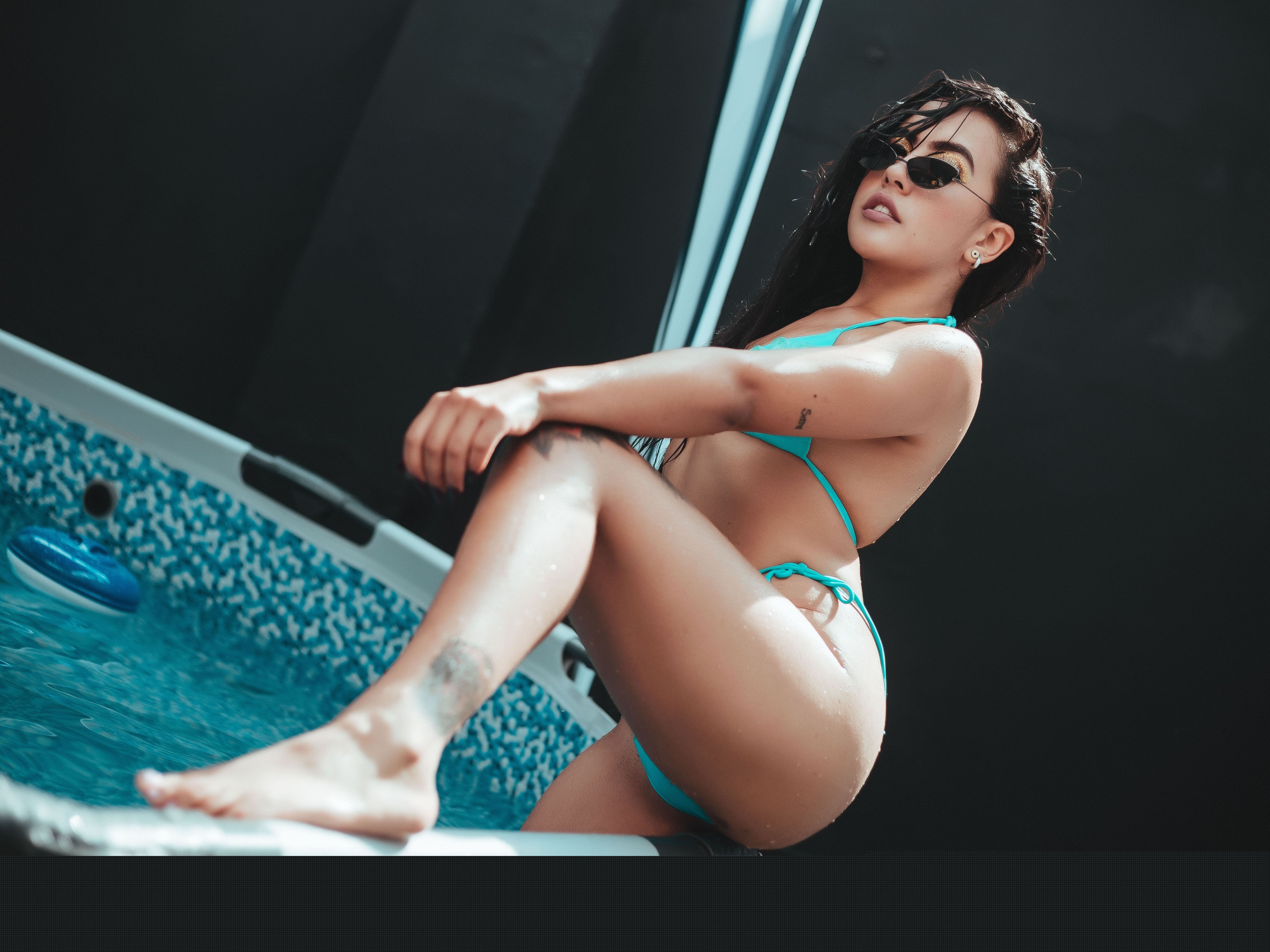 Live sex webcam photo for AriannaColleman #3649223