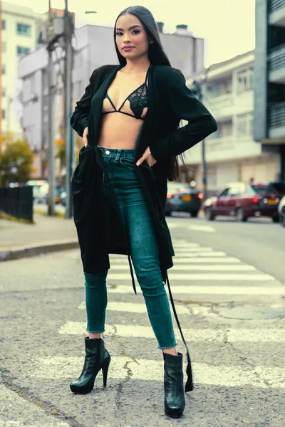 Live sex webcam photo for SophiieMoore #3254695