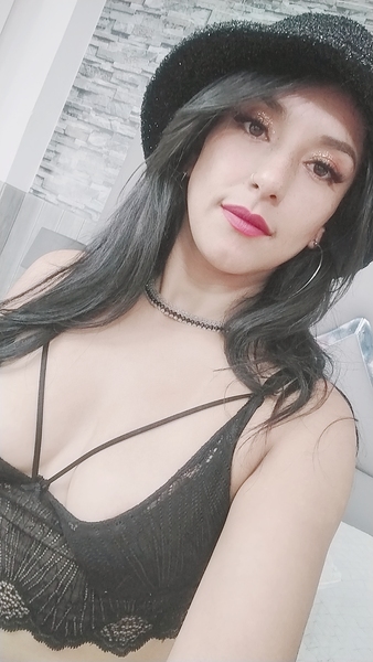 Live sex webcam photo for scarlethdux #4089095